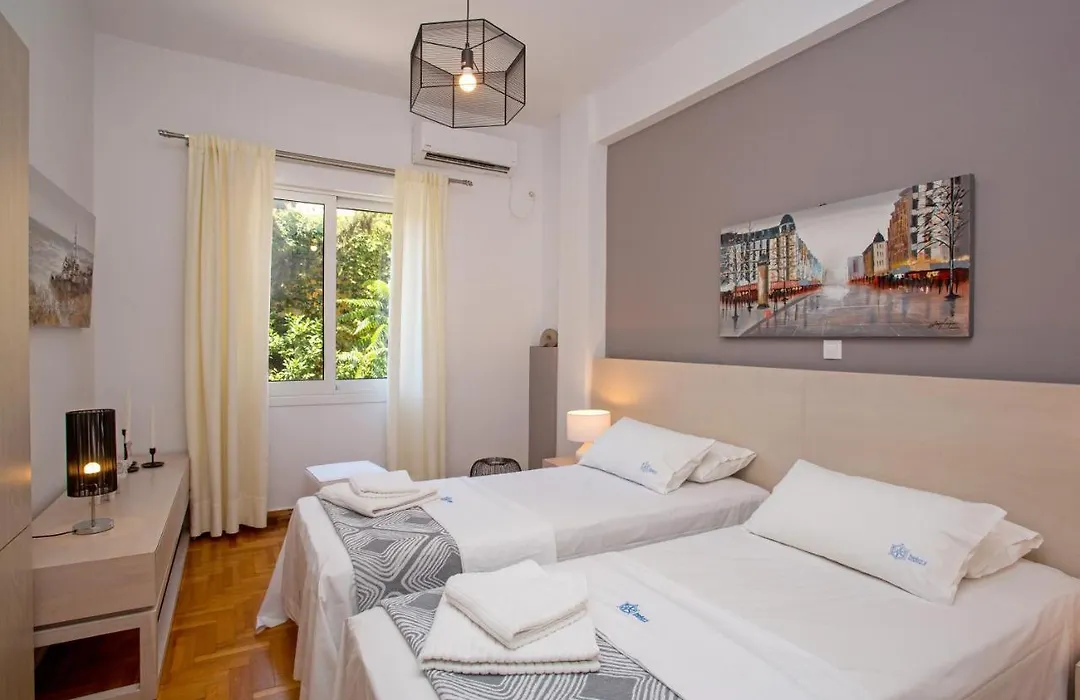 Hadrian By Heloni Apartments-1